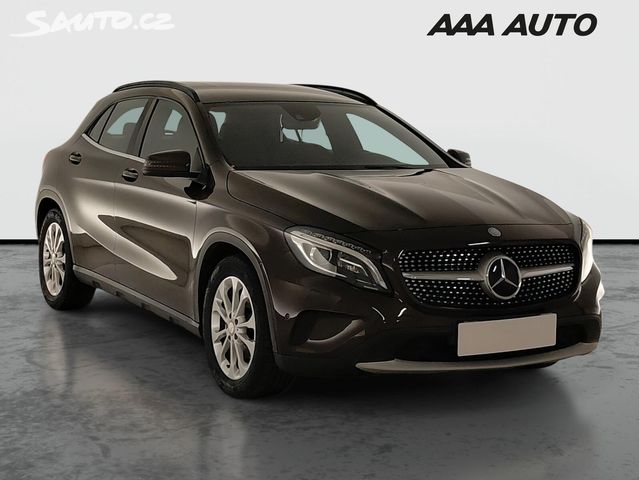 Mercedes GLA